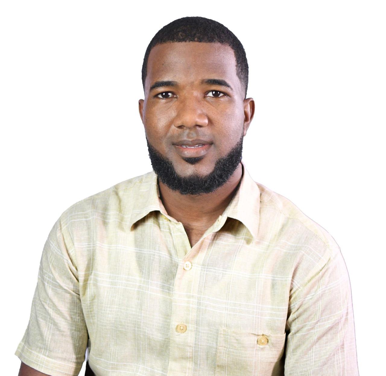 Robert Decena García